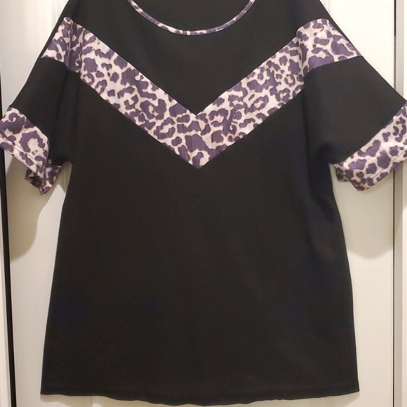 Tops - Attractive black top